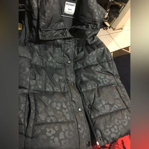 Leopard print old navy vest. Windbreaker